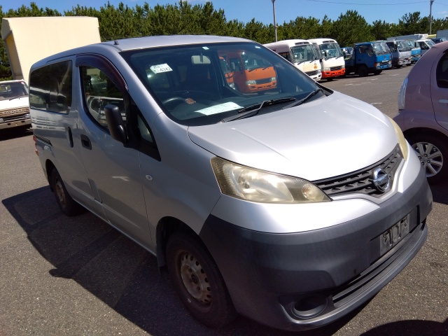 Nissan NV200 VANETTE 2012